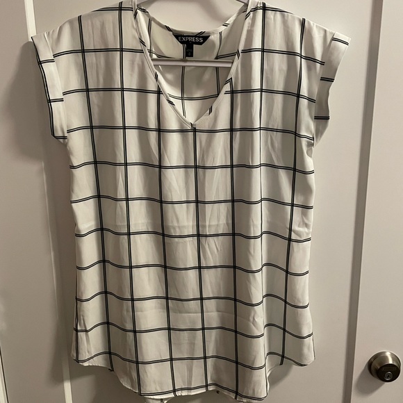 Express Tops - Express Silky V-Neck Gramercy Shirt